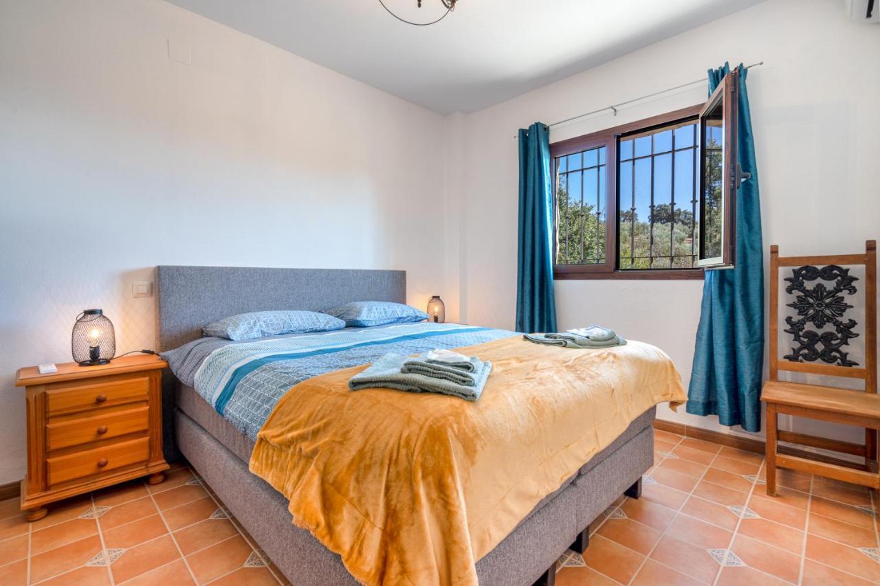 Hacienda La Buena Vida B&B En Appartementen Casita La Bruja Algarinejo Eksteriør billede